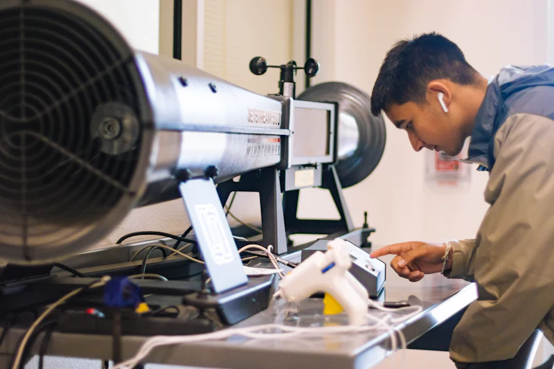 Air conditioning maintenance and filter inspection